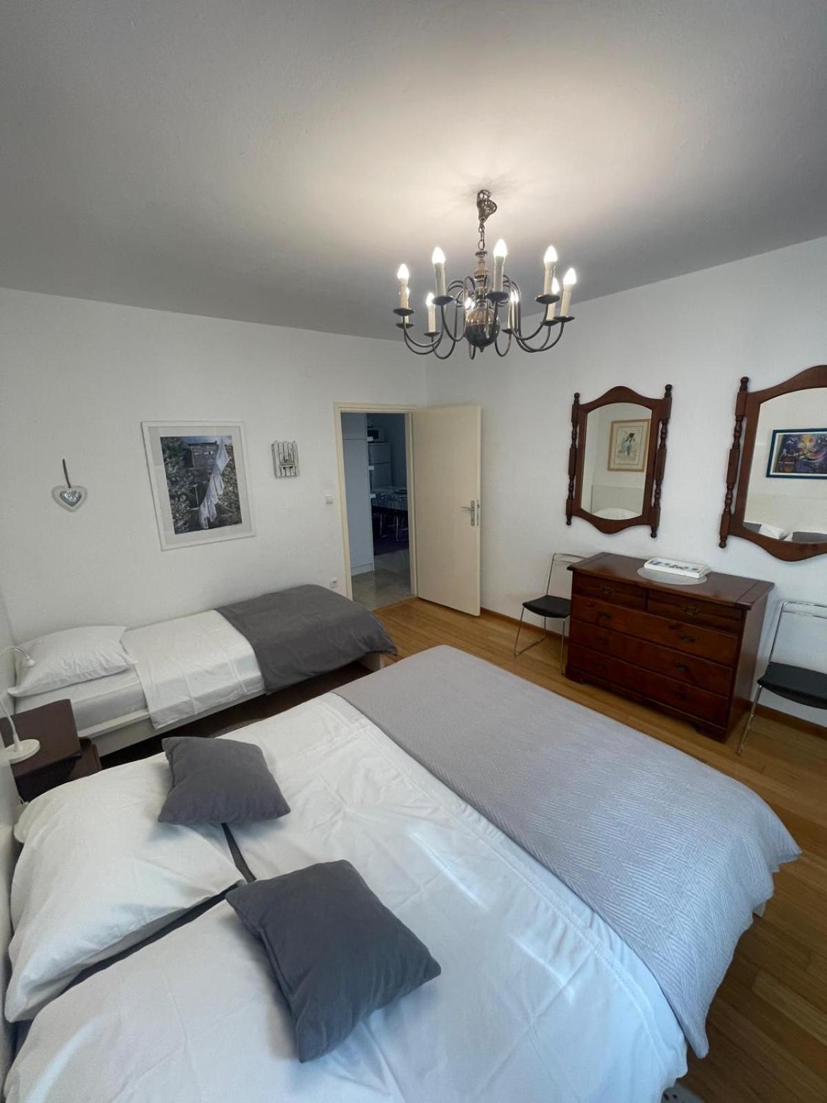 Apartmani Sea View Lokva Rogoznica Esterno foto